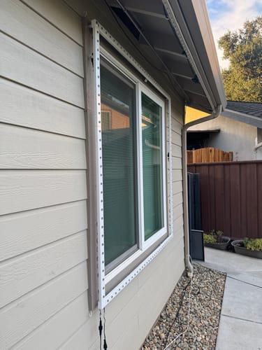 Customer photo review of Kraken Structural Pixel Mounting System – Durable PVC Track for 12mm Pixels, 2-Inch Spacing, 90-Foot Kit