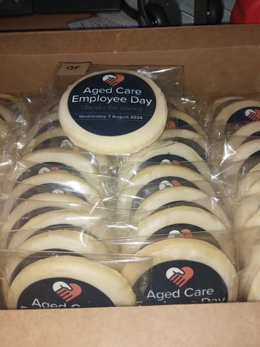 Customer photo review of 12 x 6.35 cm Round Standard Cookie Edible Icing Images