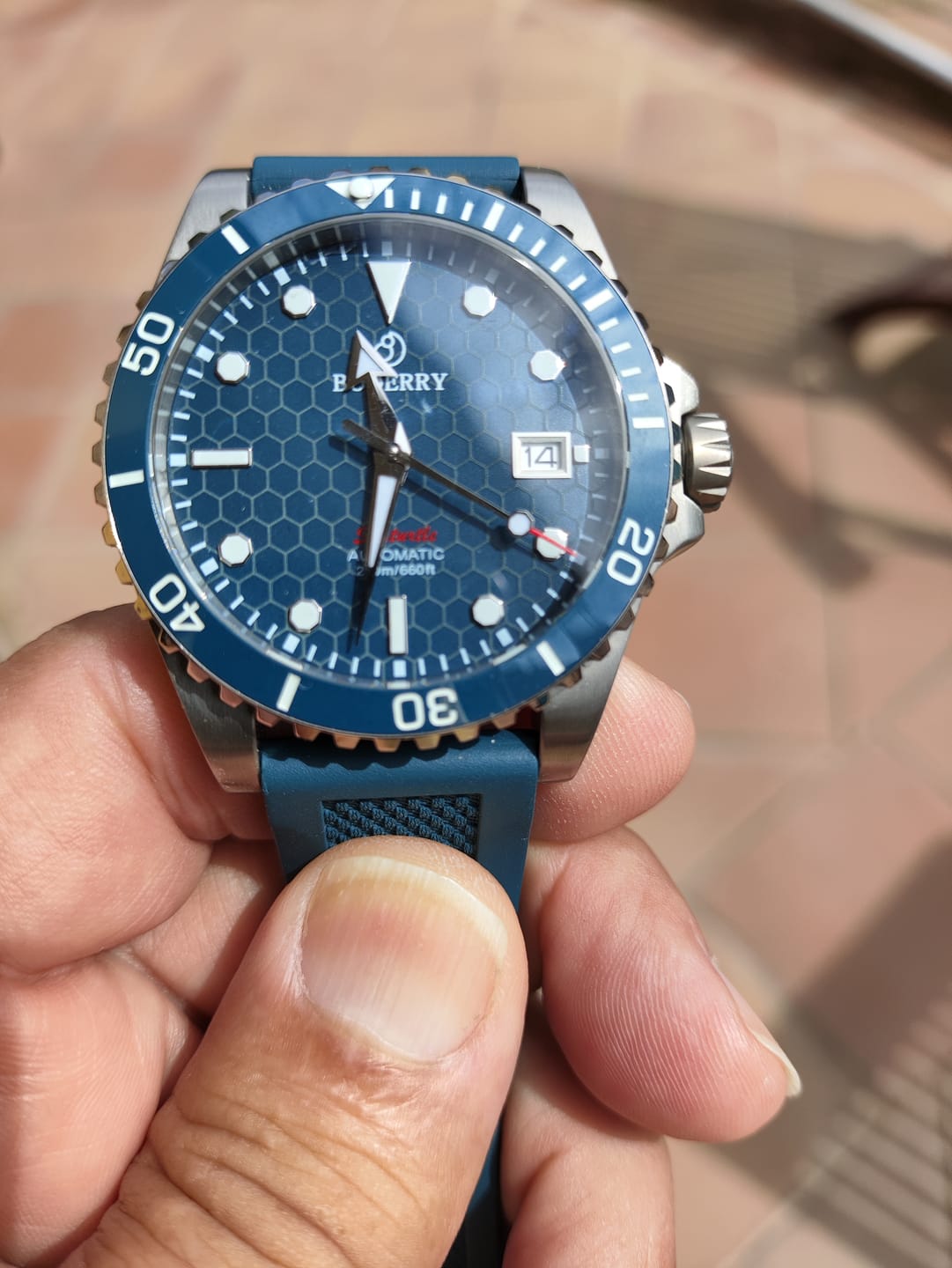 Customer photo review of SEATURTLE.OCEAN(TITANIUM) - Automatic Titanium Diver Watch | Sea Blue/Ti-bracelet