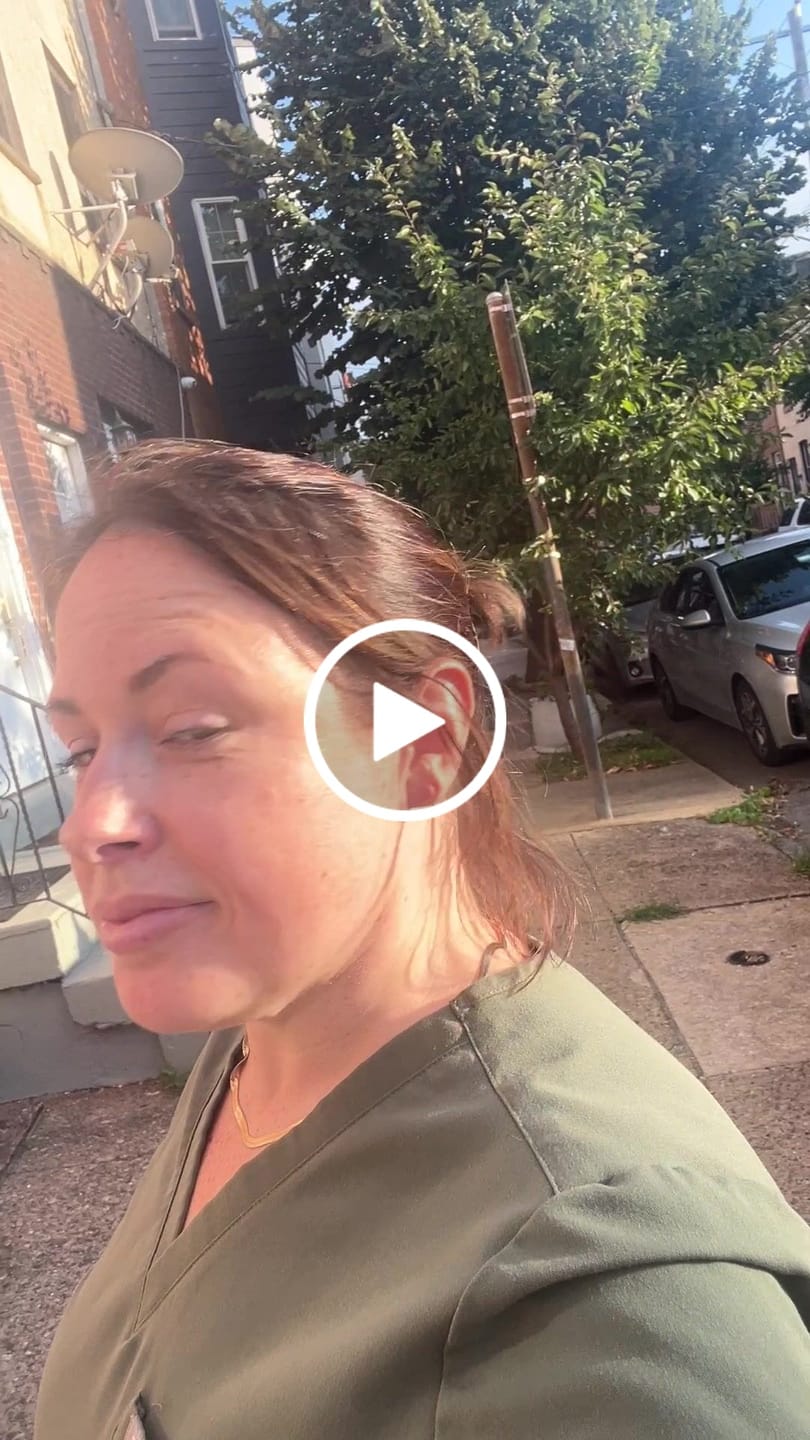 Customer video review of Midi Hot Dog Hair Claw Clip