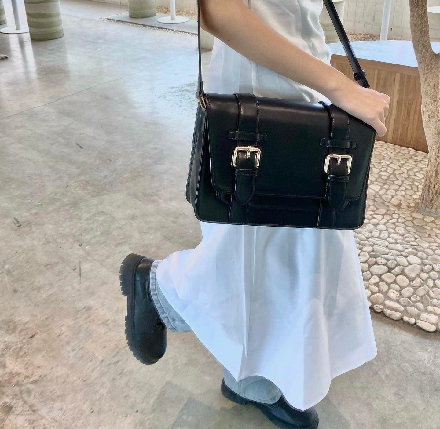 Customer photo review of Jane Messenger Bag