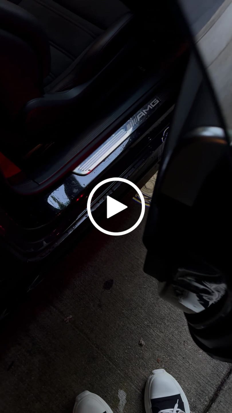Customer video review of EuroLuxe Mercedes Benz LED Car Door Welcome Logo Shadow Lights