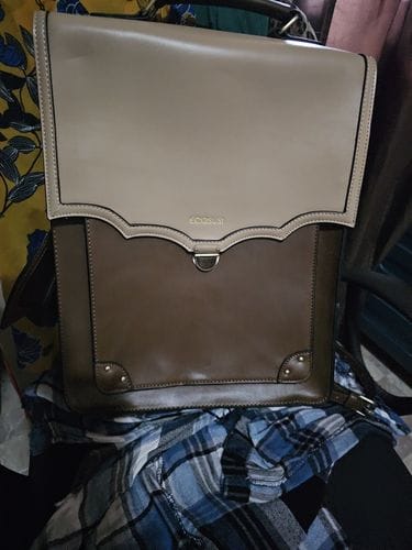 Customer photo review of Aria Vintage Backpack for 15.6 Inches