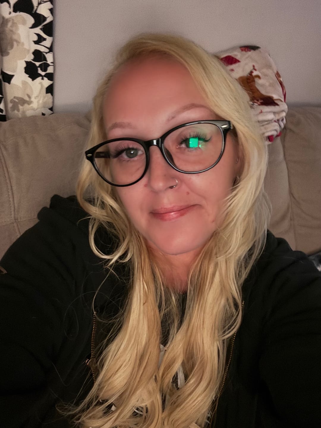 Customer photo review of Blonde #60 Straight DIY Hair Extensions Home Kit