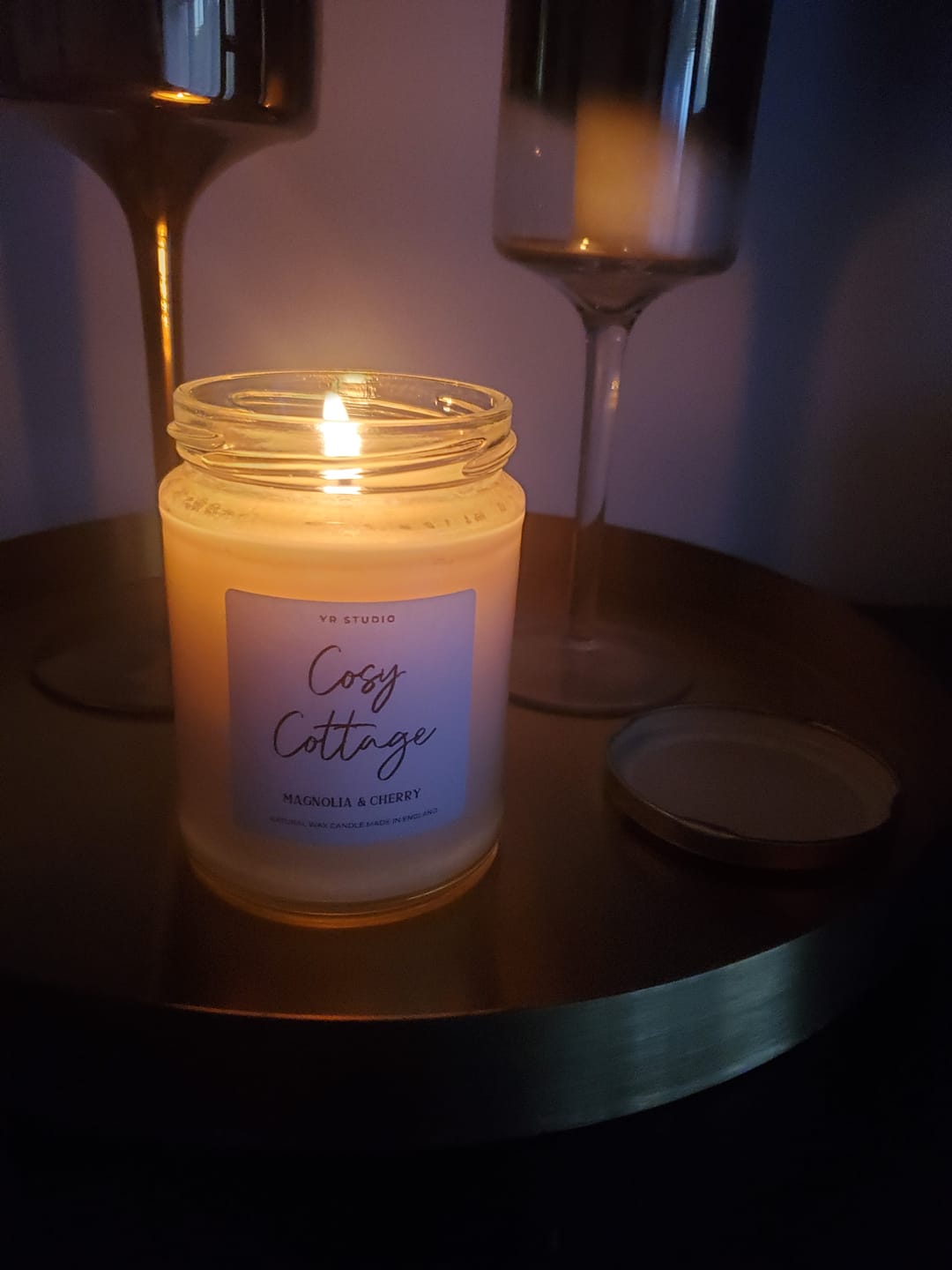 Customer photo review of "Cosy Cottage" Magnolia & Cherry Candle