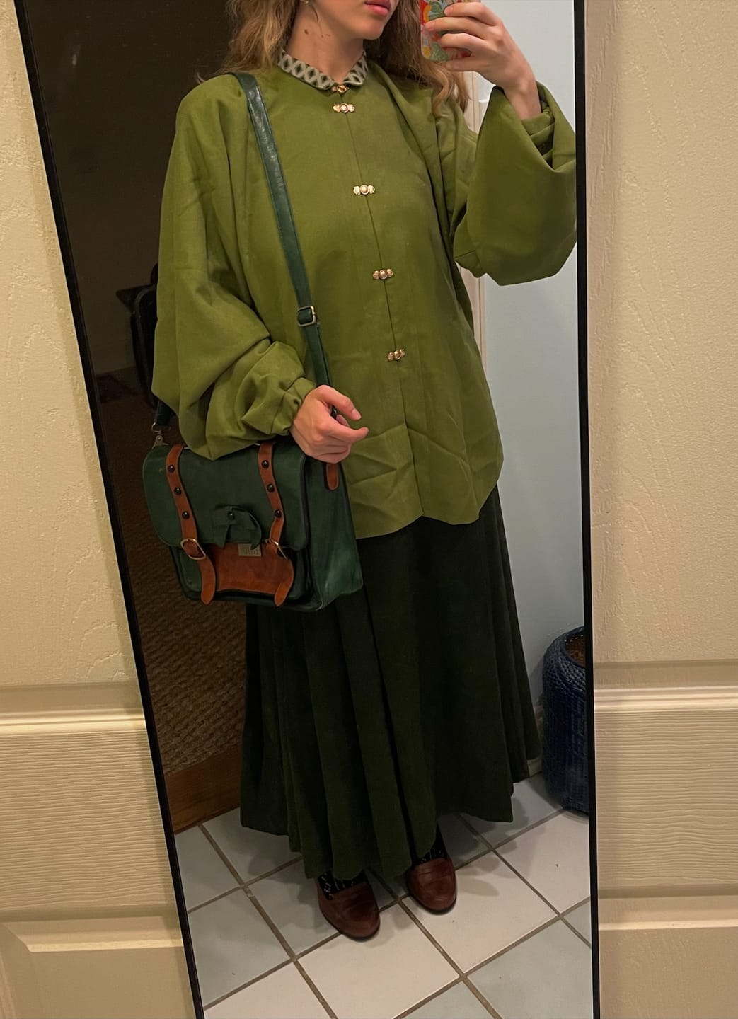 Customer photo review of Sen Lin 森林 Forest Fairy Modernized Ming Dynasty Liling Top & Easy-Wear Mamian Set