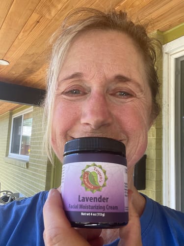 Customer photo review of Facial Moisturizing Cream