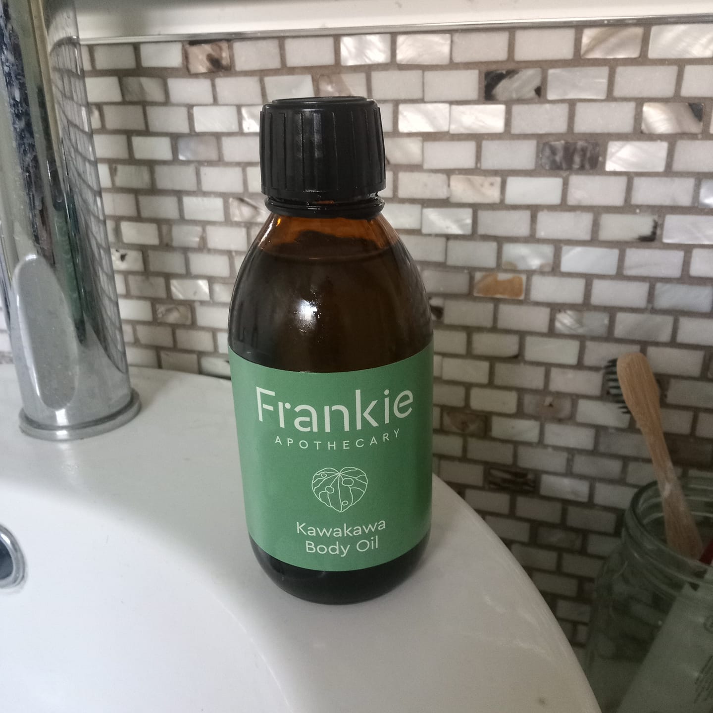 Customer photo review of Kawakawa Body Oil