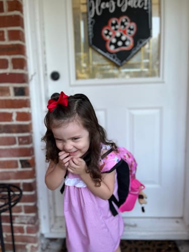 Customer photo review of Classic Grosgrain Alligator Clip Hair Bow