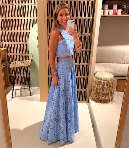 Customer photo review of Paris Dreaming Embroidered Lace High Rise Elastic Waist Pocket Maxi Skirt