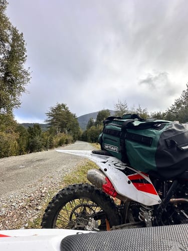 Customer photo review of Bolso Outdoor 80 litros Impermeable DRYSAFE Verde Petróleo