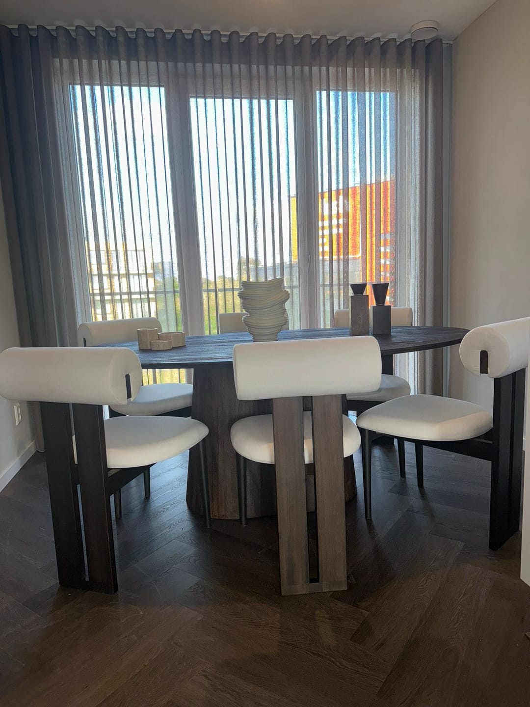 Customer photo review of Mokani Designstoelen - Japandi Eetkamerstoelen in Verschillende Kleuren en Stoffen