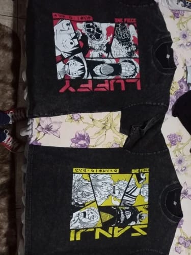 Customer photo review of Onepiece Vintage T-shirts