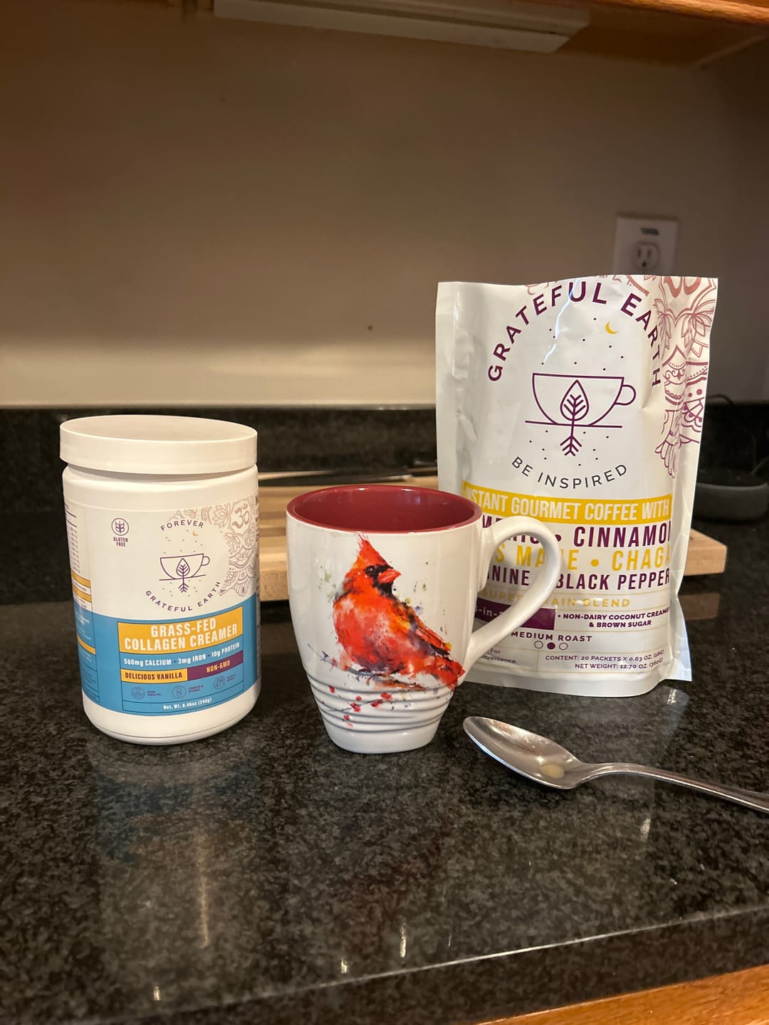 Customer photo review of "Collagen Magic" Grass-Fed Vanilla Collagen Creamer