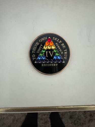 Customer photo review of Recovery Mint 4 Year Bling AA Medallion - Crystallized Tri-Plate Four Year Chip/Coin - Black Rainbow