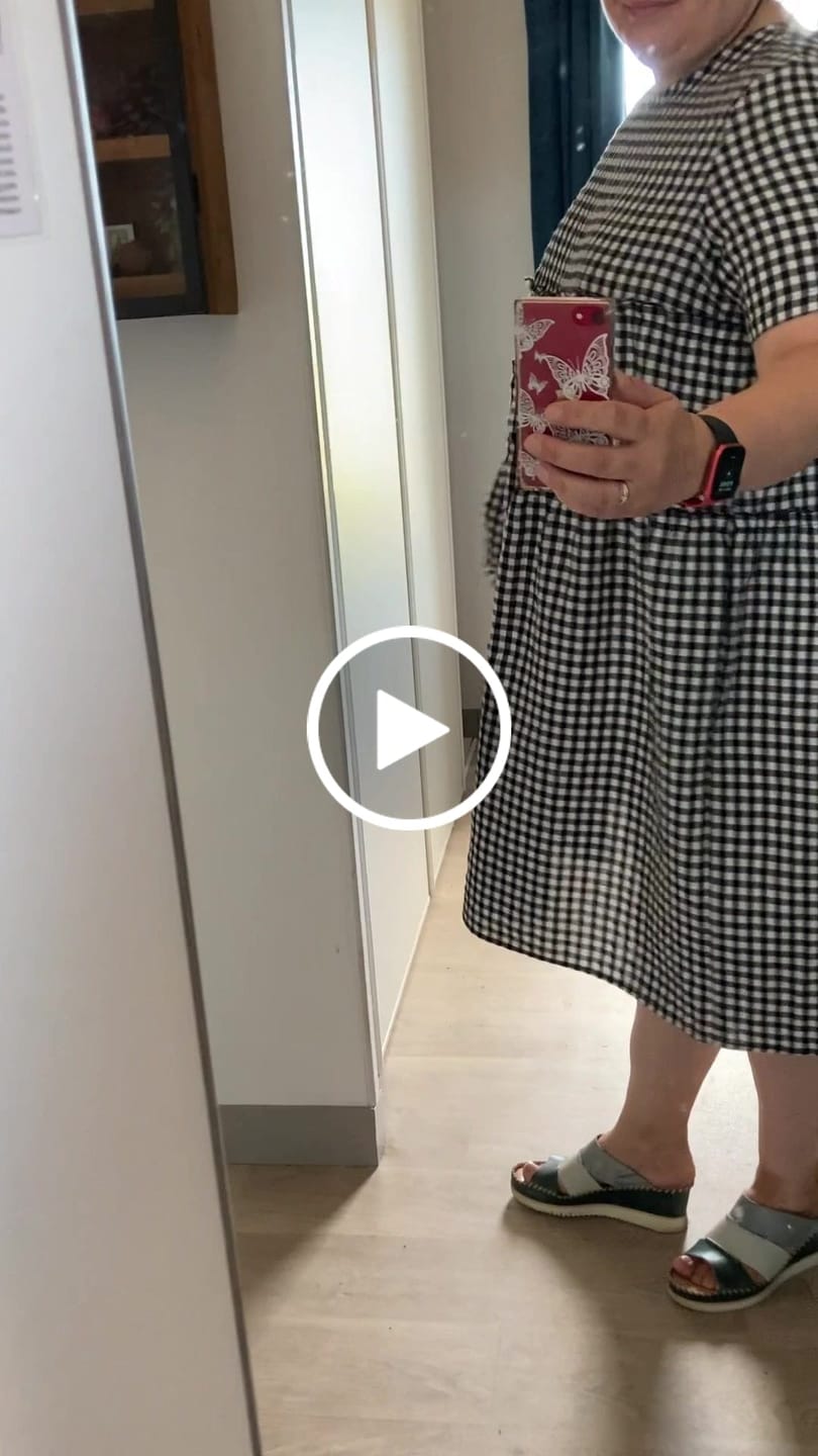 Customer video review of Plus Size 100%Cotton Short Sleeve Plaid Dress