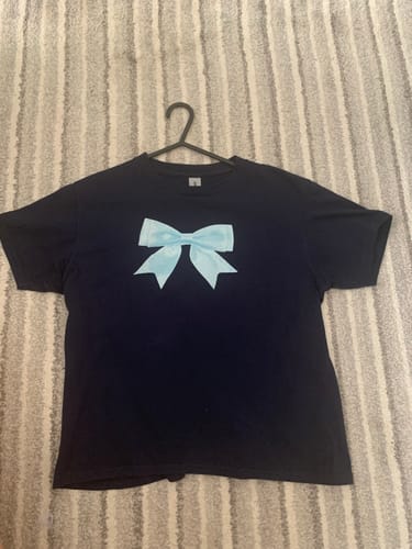 Customer photo review of 'Put a Bow On It' baby tee