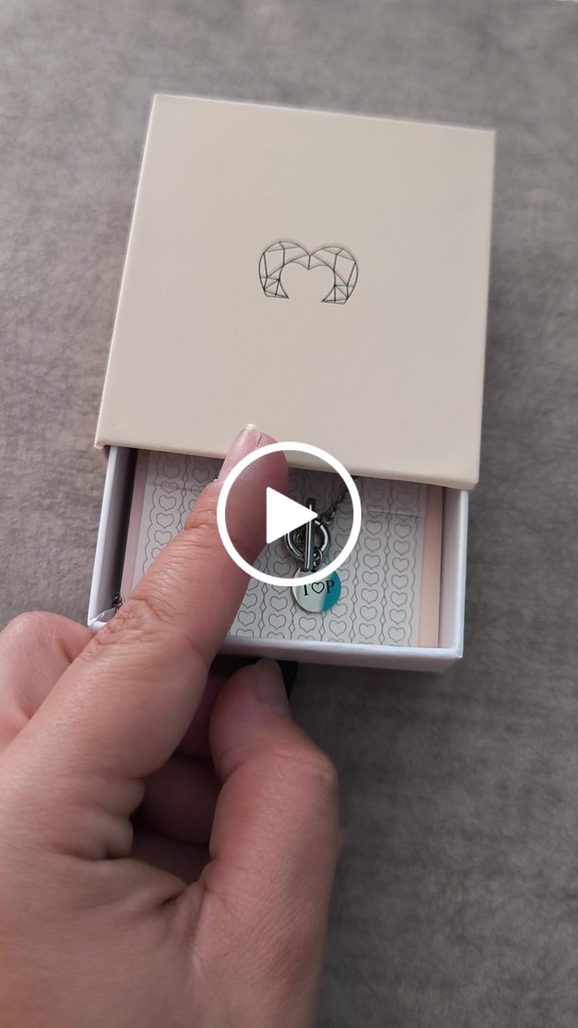 Customer video review of Pulsera Coraje ~ Personalizable