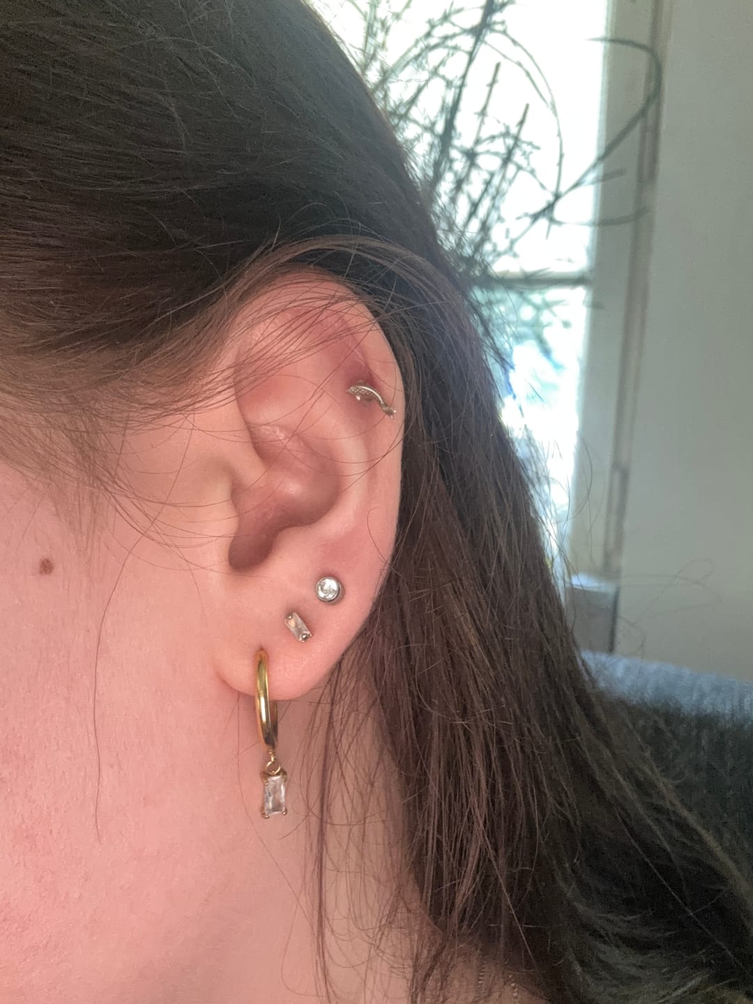 Customer photo review of Simple Baguette Ohrringe | 18K vergoldet