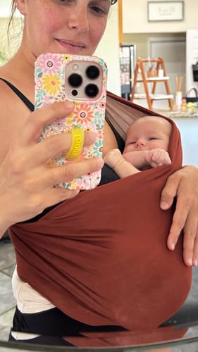 Customer photo review of Mama's Bonding Comforter