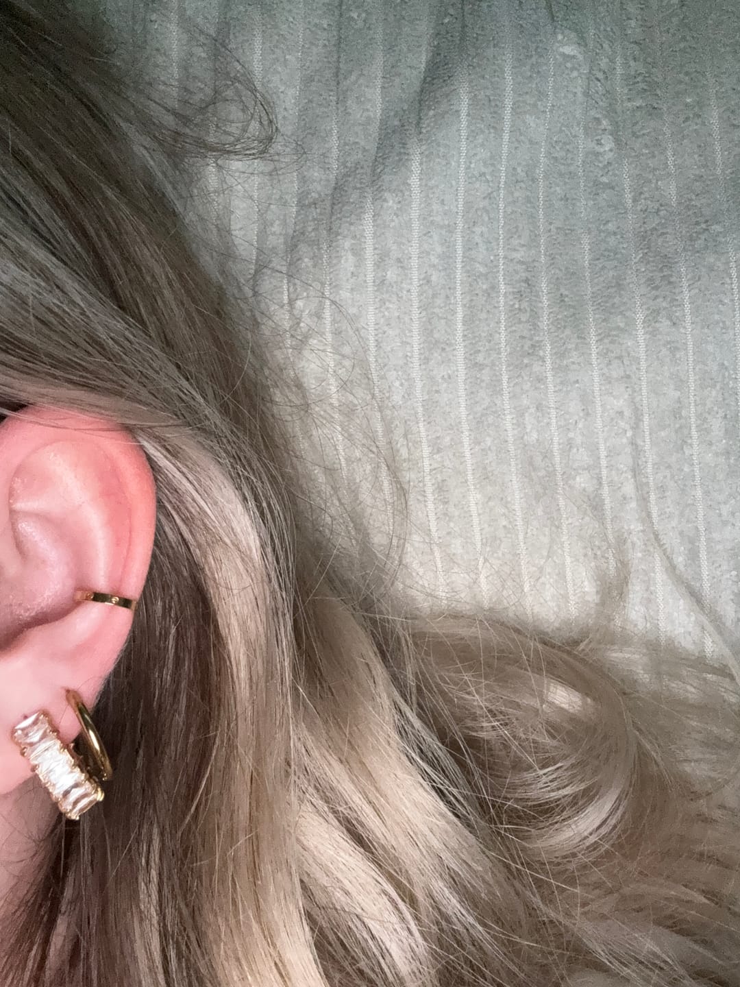 Customer photo review of Cube Stones Creolen | 18K vergoldet