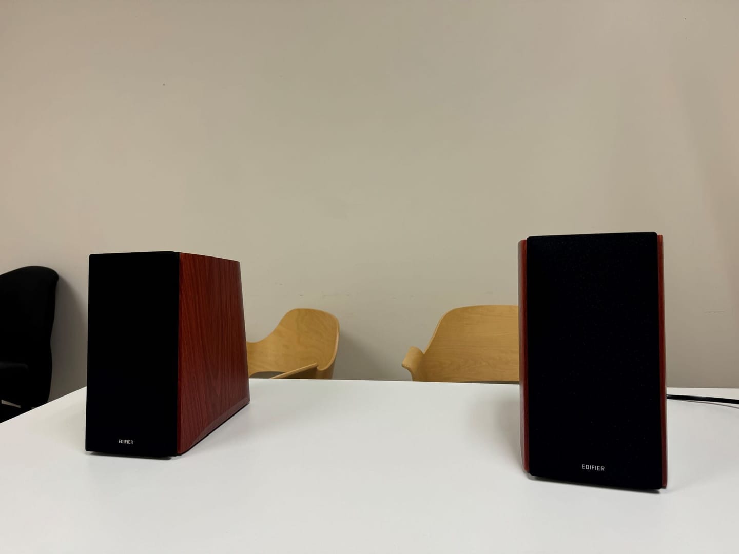 Customer photo review of R2000DB Powered Bluetooth Bookshelf Speakers
