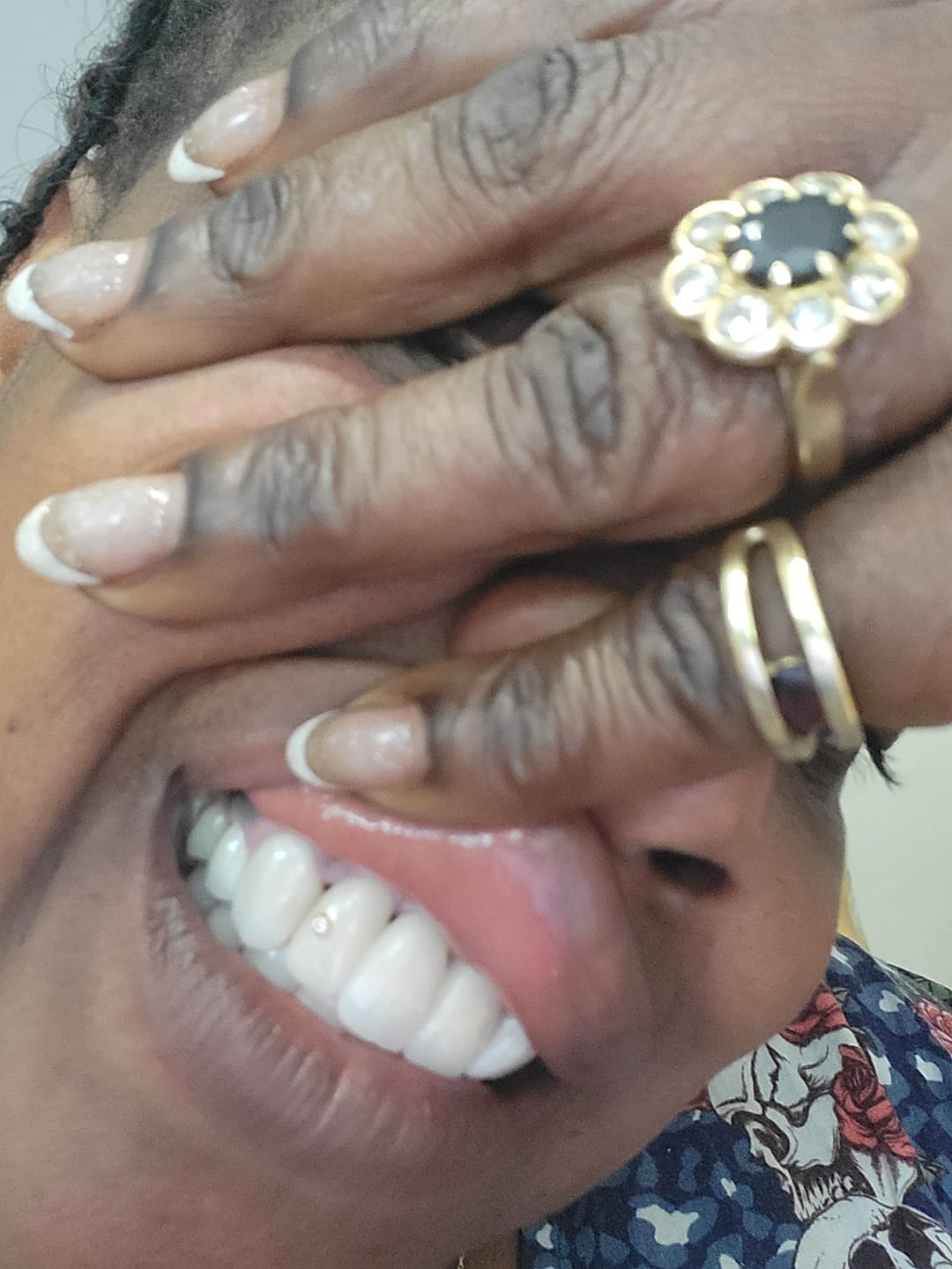 Customer photo review of Round w. Diamond 0.02ct 22-karat gold