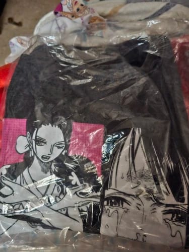Customer photo review of Robin Oversized Vintage T-shirt V1