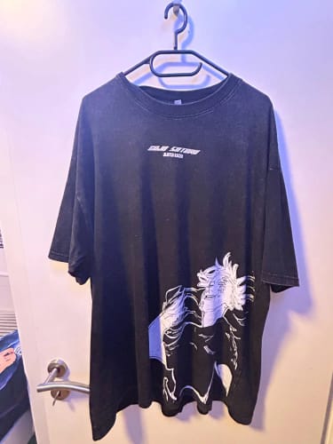 Customer photo review of Gojo Sixth Eye Oversized Vintage T-shirt