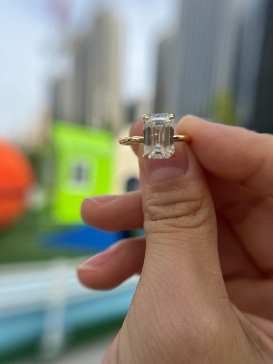 Customer photo review of S925 Moissanite 1.5～ 3.5 Carat Emerald Cut Solitaire White/Green Stone Engagement Ring For Everyday Wear
