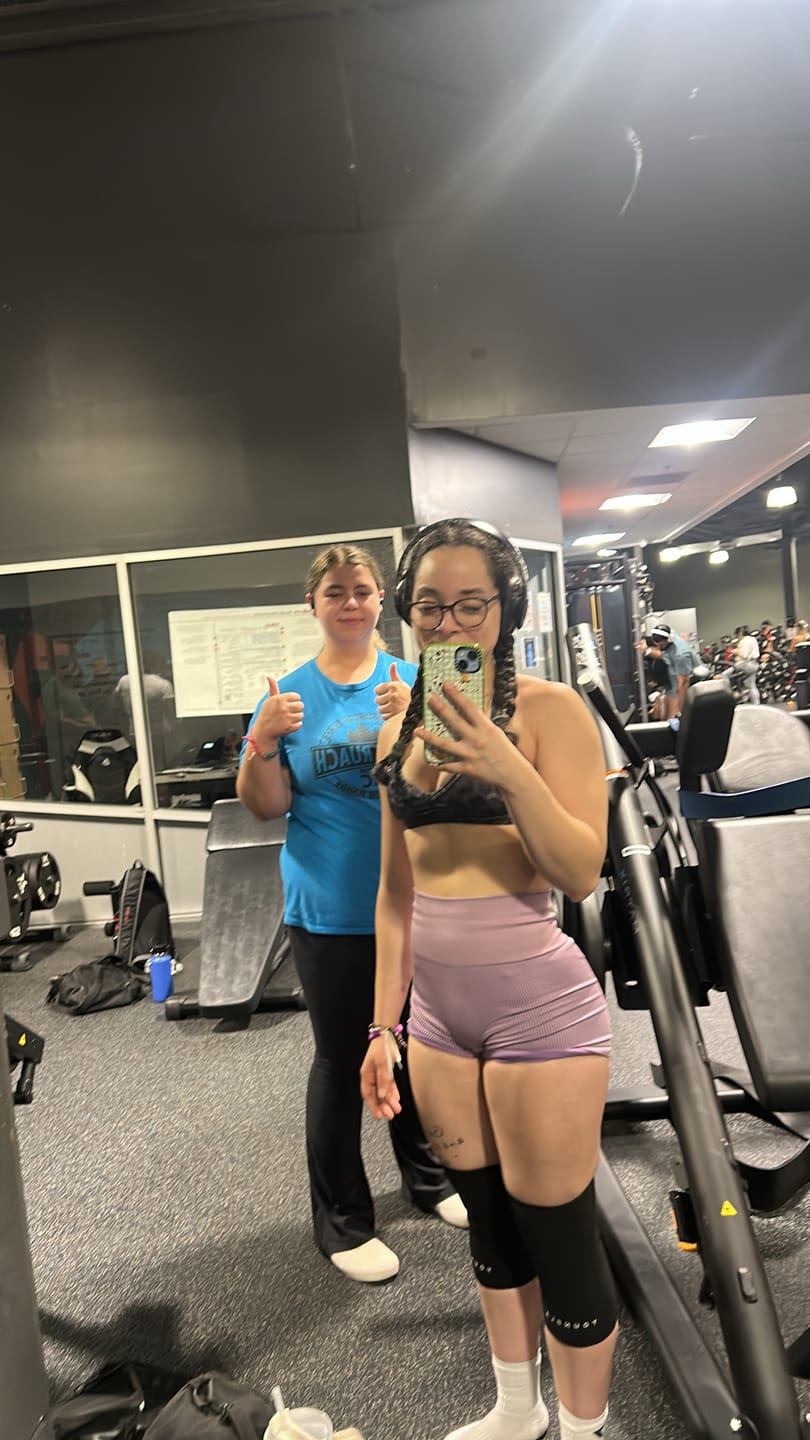 Customer photo review of 914 Knee Sleeves