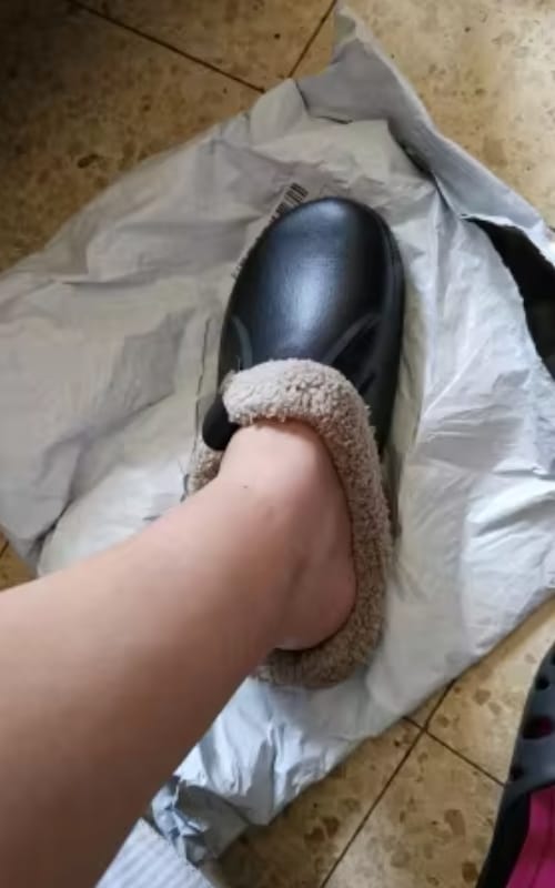 Customer photo review of Arlo Fuzzy - Healthy & Non-Slip Comfort Clog Mules