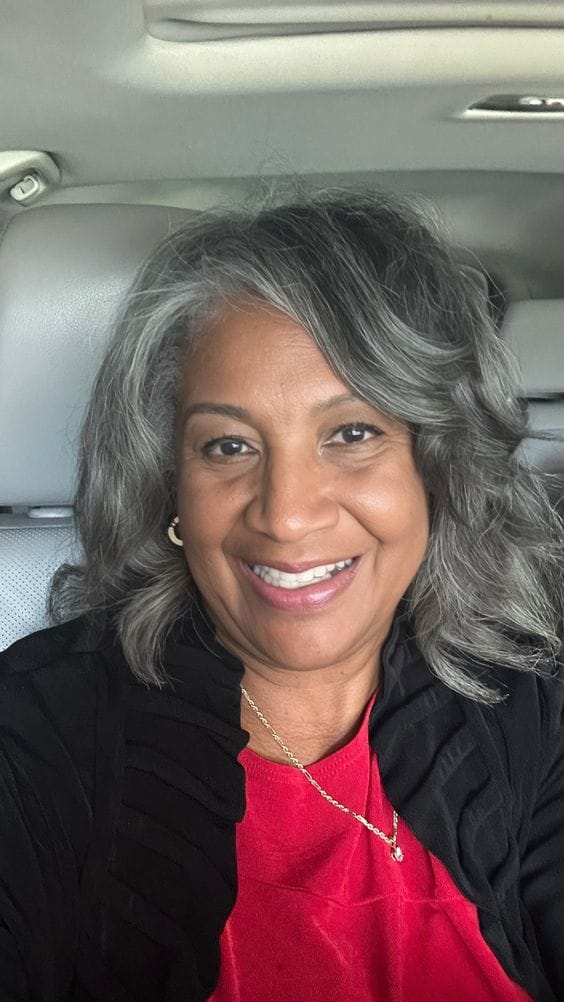 Customer photo review of Luvwin 5x5 Lace Salt & Pepper Side-Part Layered Bob with Natural Waves 100% Human Hair For Mature Women