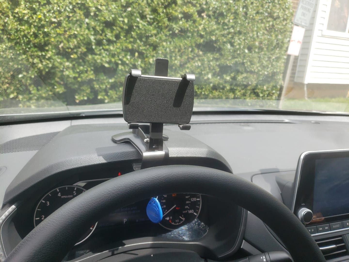Customer photo review of Support de Téléphone Rotatif Premium pour Voiture