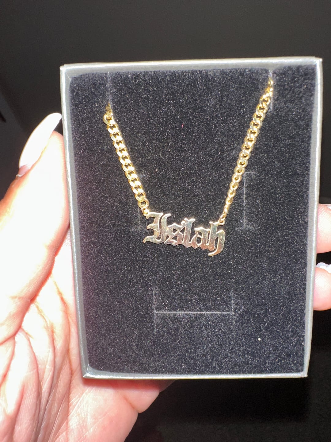 Customer photo review of Old English Nameplate Necklace