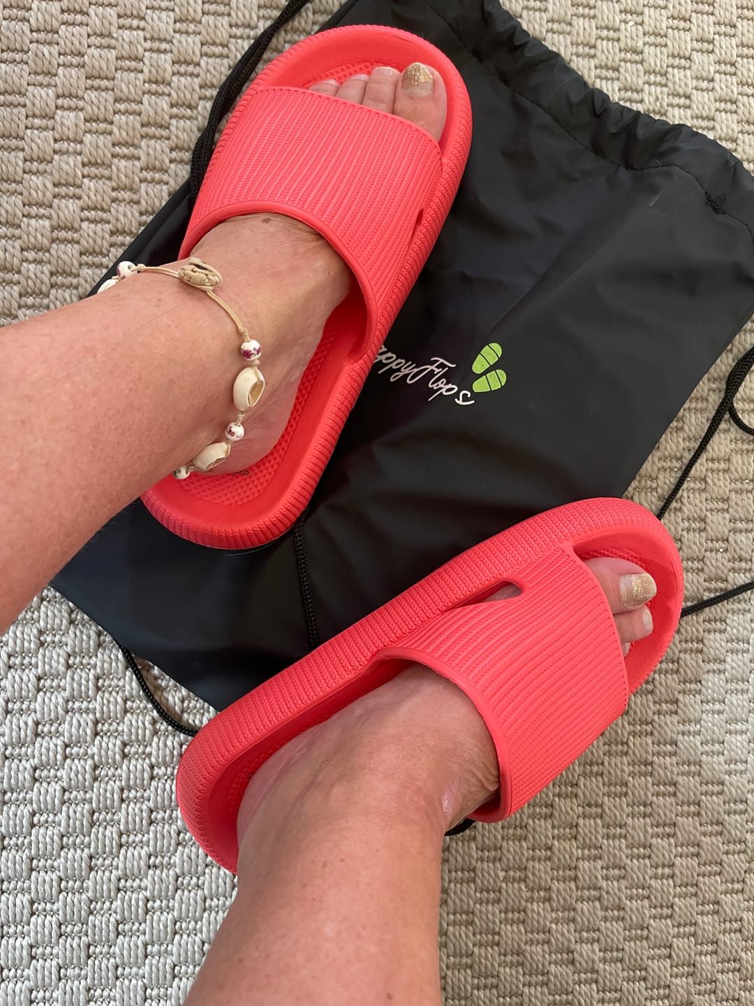 Customer photo review of HappyFlops Kids