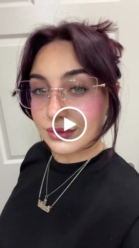 Customer video review of Abby