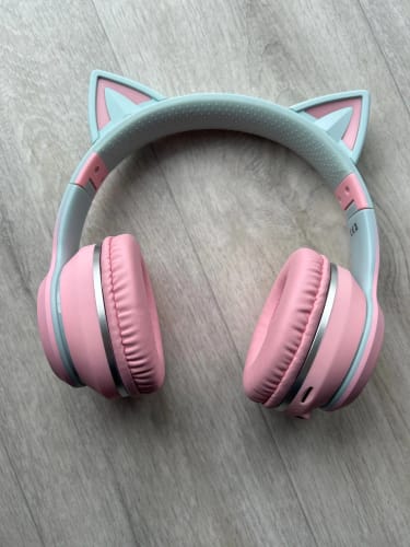 Customer photo review of Cat Ears Colorful Glow Wireless Headset (3 Color Combinations)