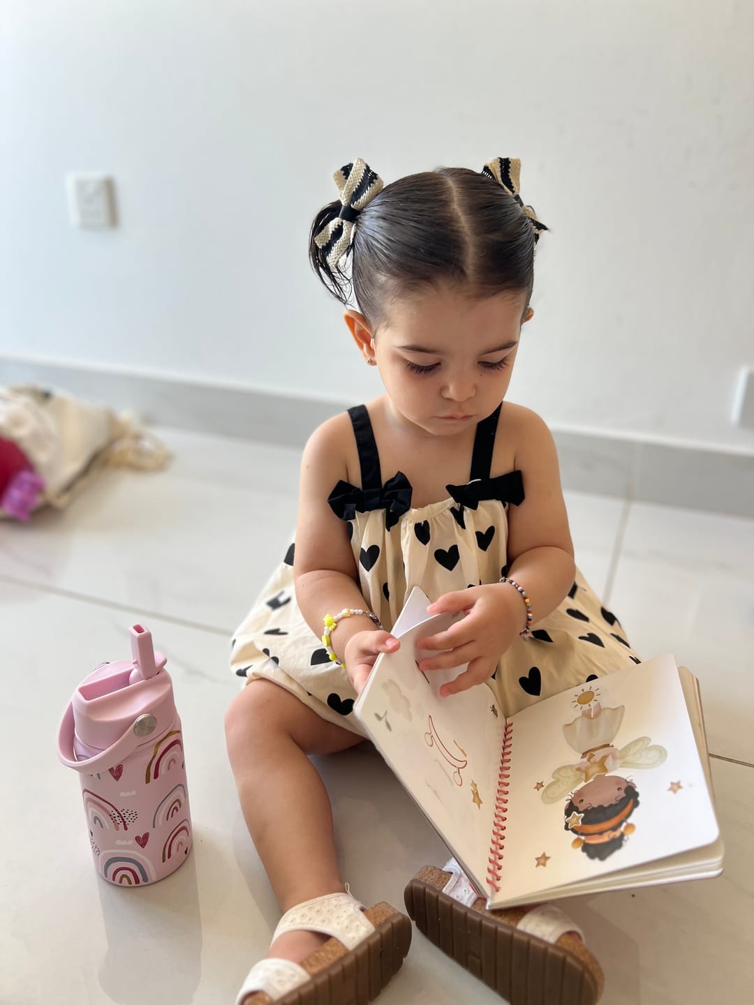 Customer photo review of DOZZE Kids Water Bottle | 355ml