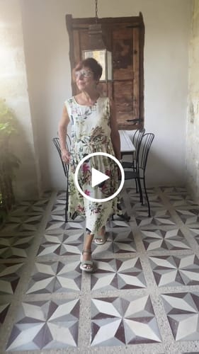 Customer video review of Plus Size Summer Casual Floral Printed Cotton Sleeveless Pinafore Dress