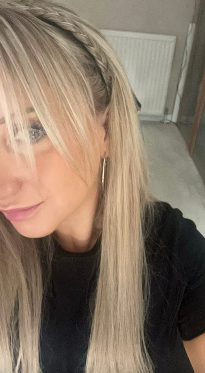 Customer photo review of Stranded 16" Lace Clip-in Human Hair Extension (140g) #10/12 Pansy