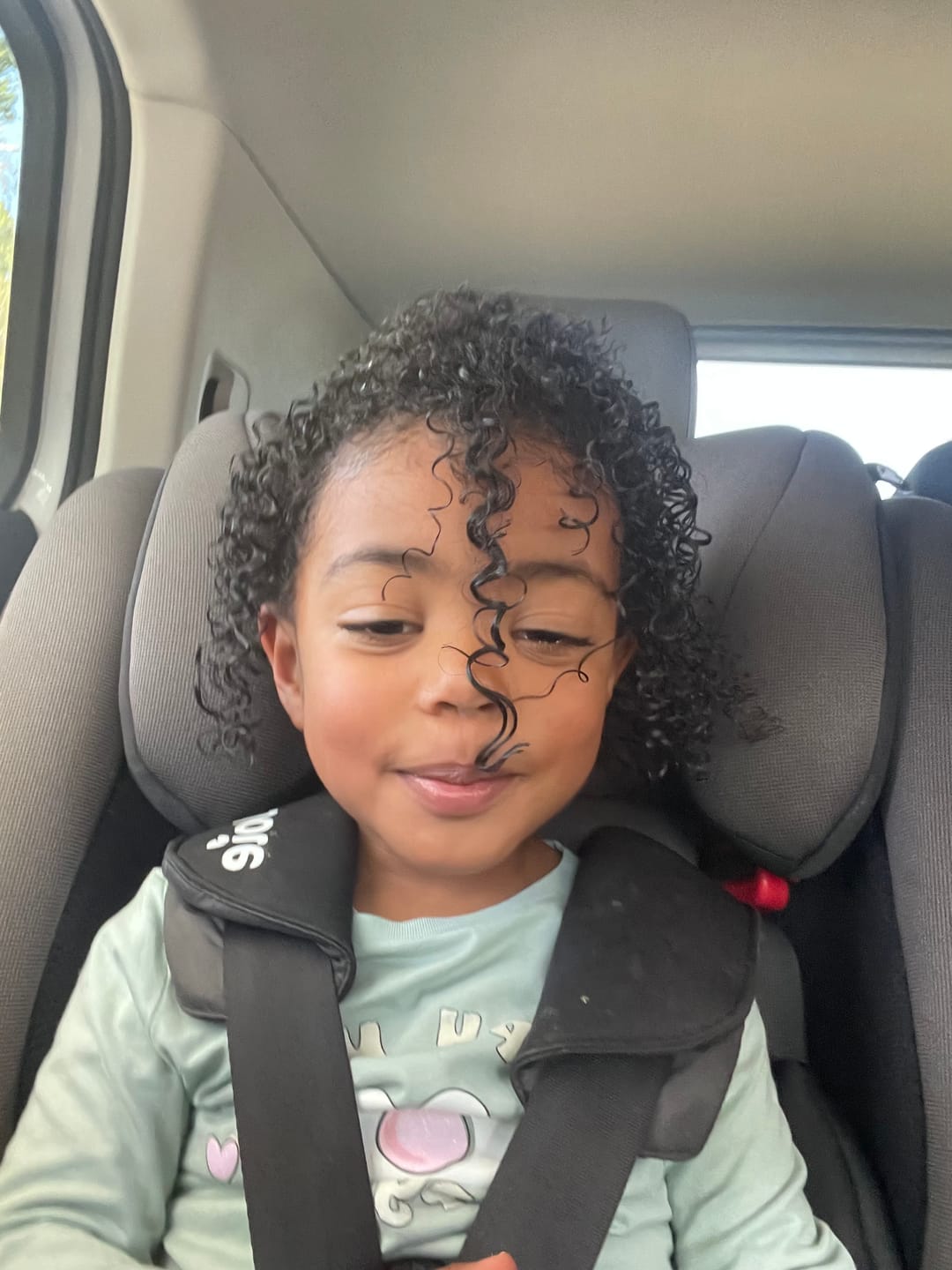 Customer photo review of Hold Me Baby Curly Hair Gel