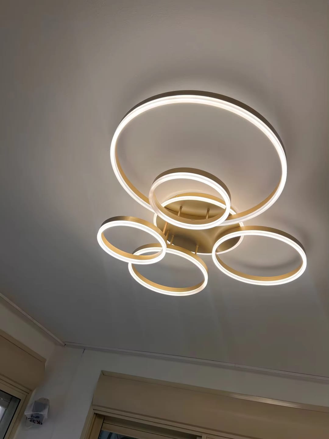 Customer photo review of WOMO Circular LED Flush Mount Ceiling Light-WM1032