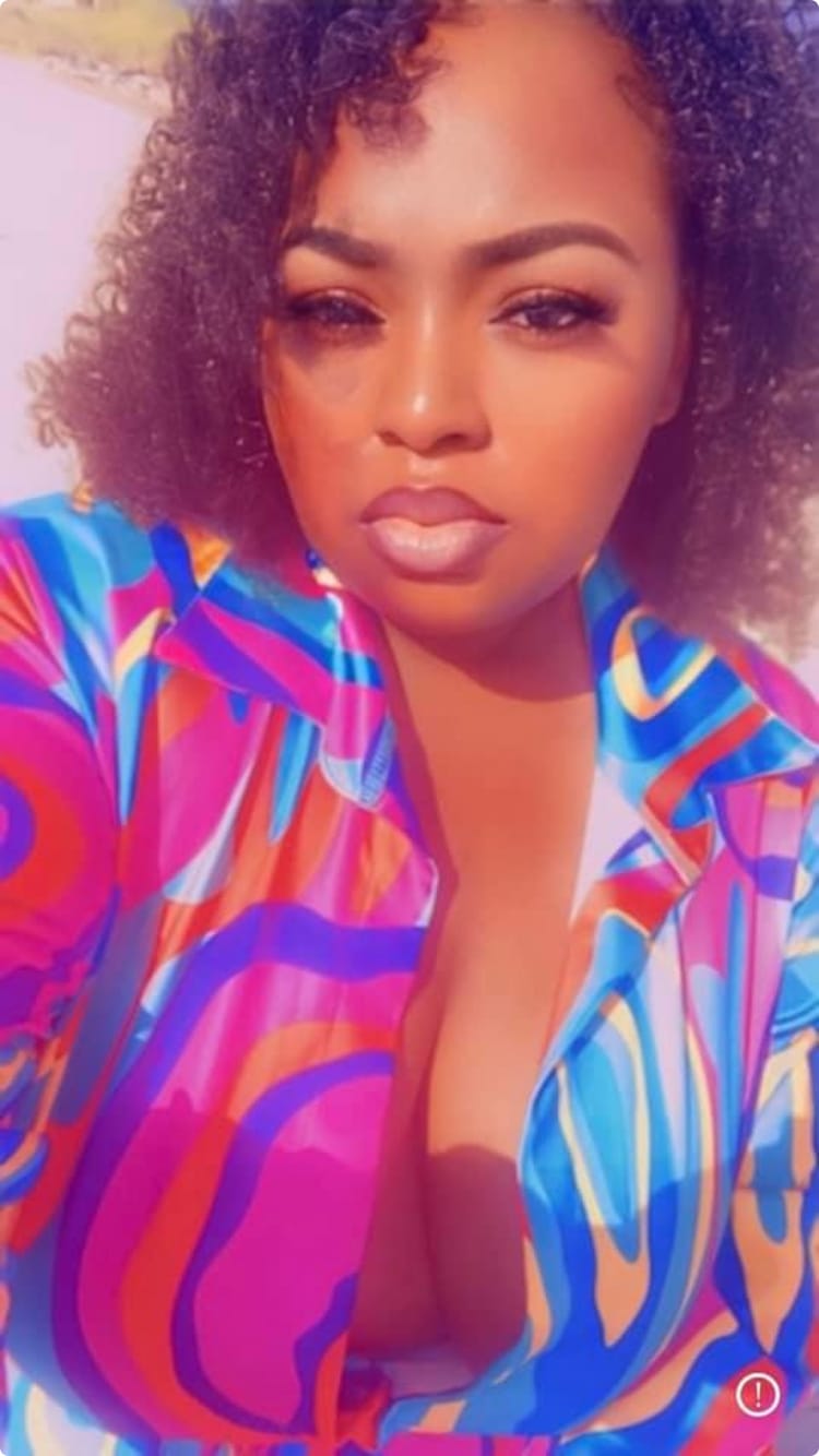Customer photo review of Chocolate Colored Lip Liner Set