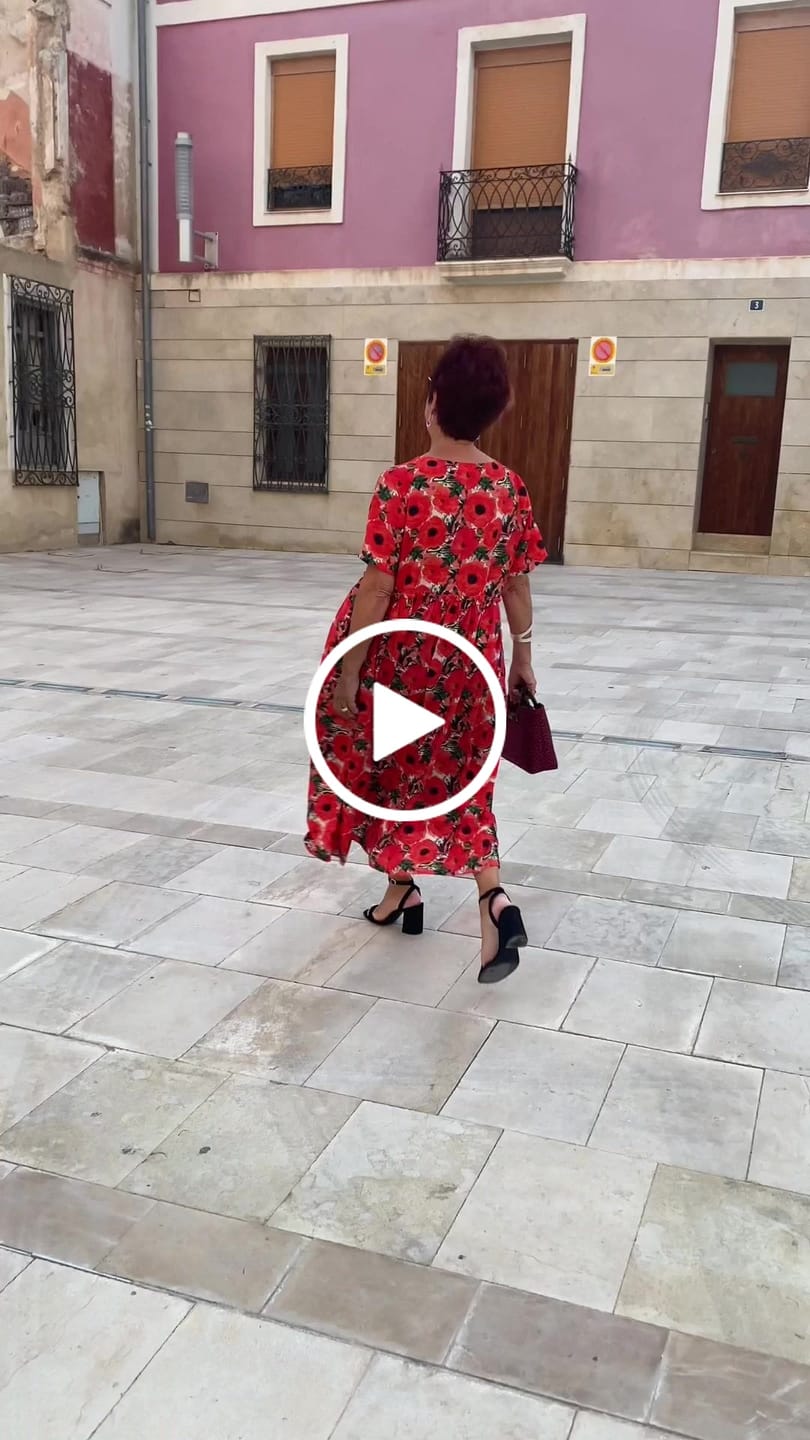 Customer video review of Plus Size - Women Floral Vintage Casual Short Sleeve Dress