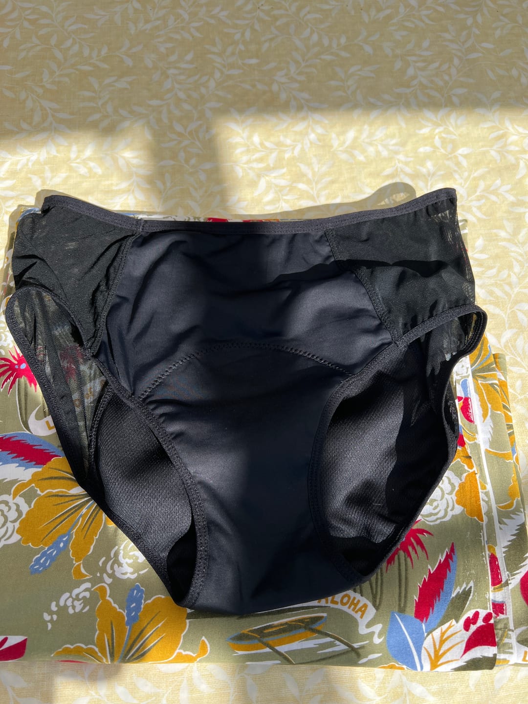Customer photo review of Culotte Menstruelle gainante Clara (taille haute)