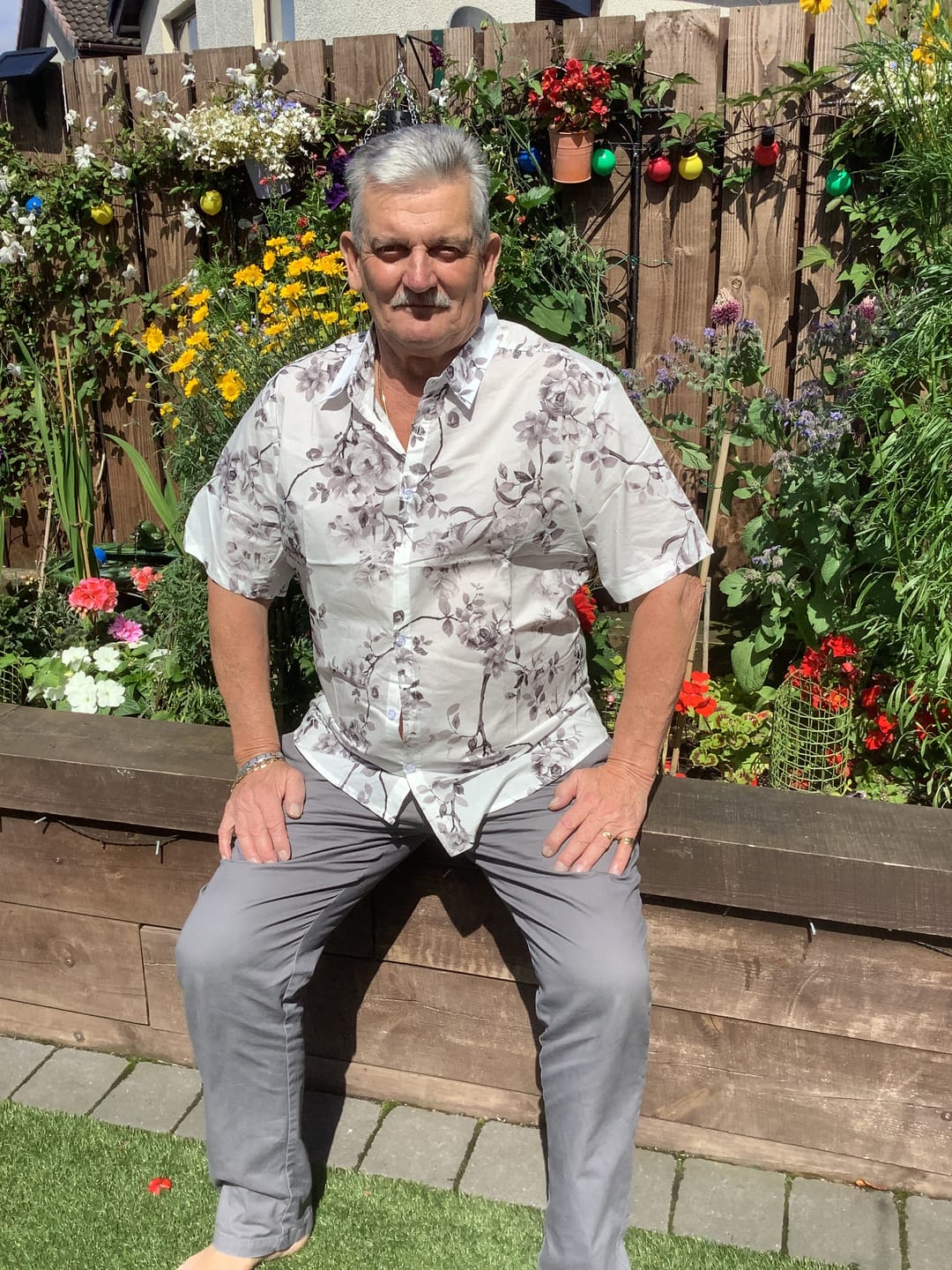 Customer photo review of Men's Floral White Beach Hawaiian Shirt