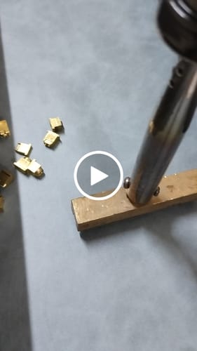 Customer video review of PU LABEL 1.2 PARA QUEIMA COR AZUL