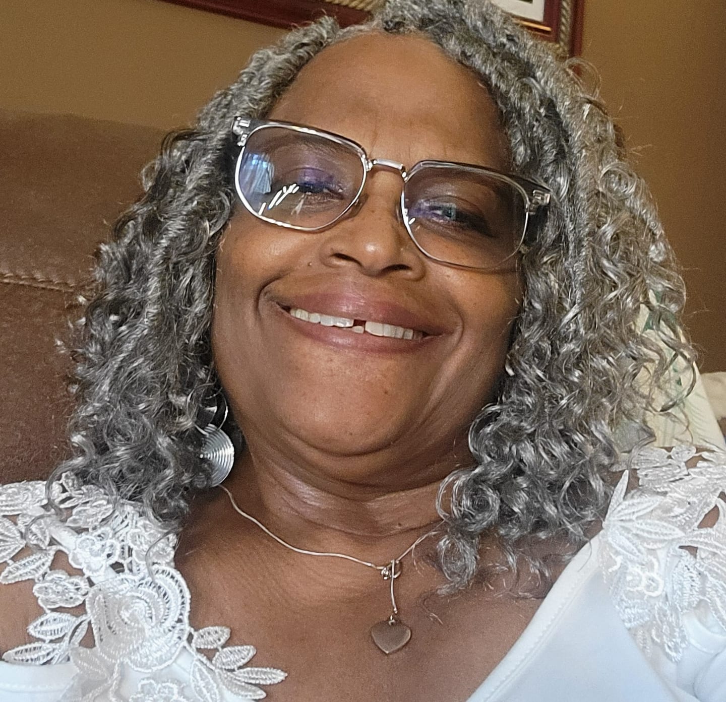 Customer photo review of Shake N Go Freetress Pre-Looped Crochet Braids - BOHO HIPPIE LOC 12"
