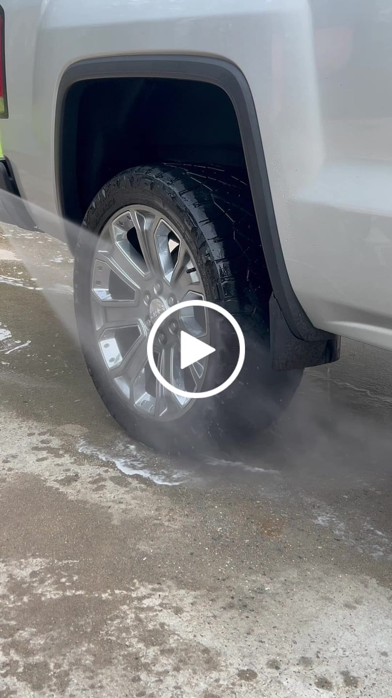 Customer video review of Blank 32oz. Bottle w/ Chemical Sprayer